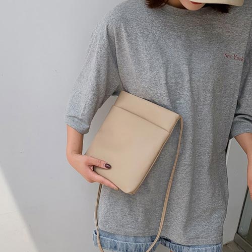 슬림 포켓 여성 여학생 보조가방 가벼운 크로스백